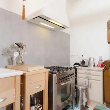 Duplex Atypique 70m2 Parc De Belleville Appartamento